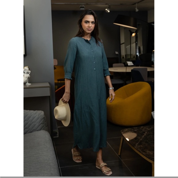 Beautiful flowy dress for summer! - Picture 5 of 6